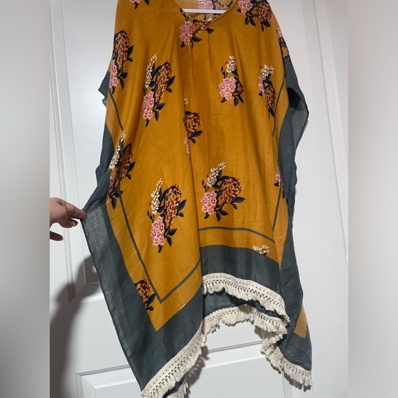 ▫️Woven Heart Pancho Type dress▫️ - Picture 2 of 5